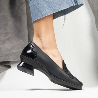 Pantofi eleganți 