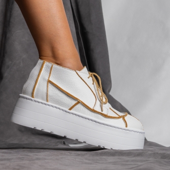 Pantofi extravaganti 