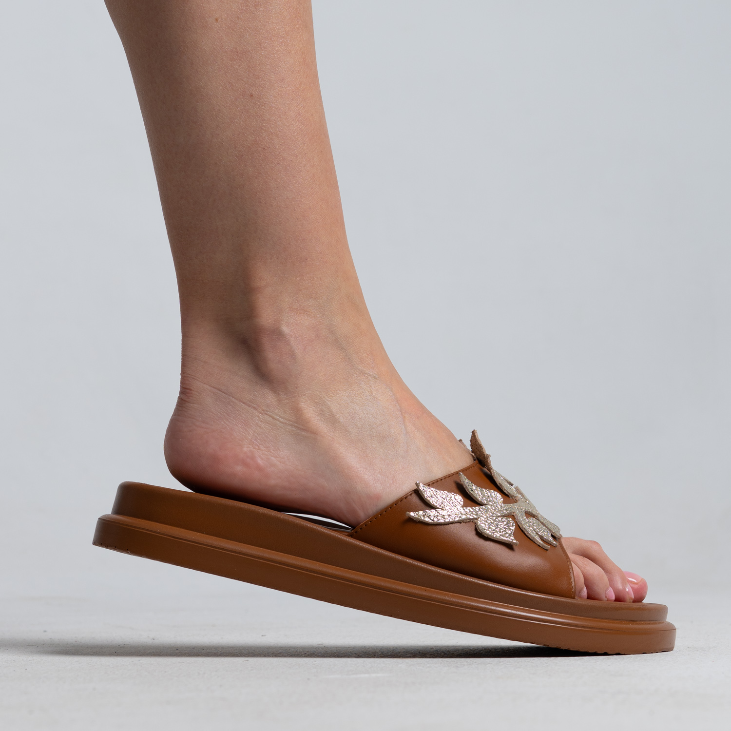 Papuci de designer - Anemira