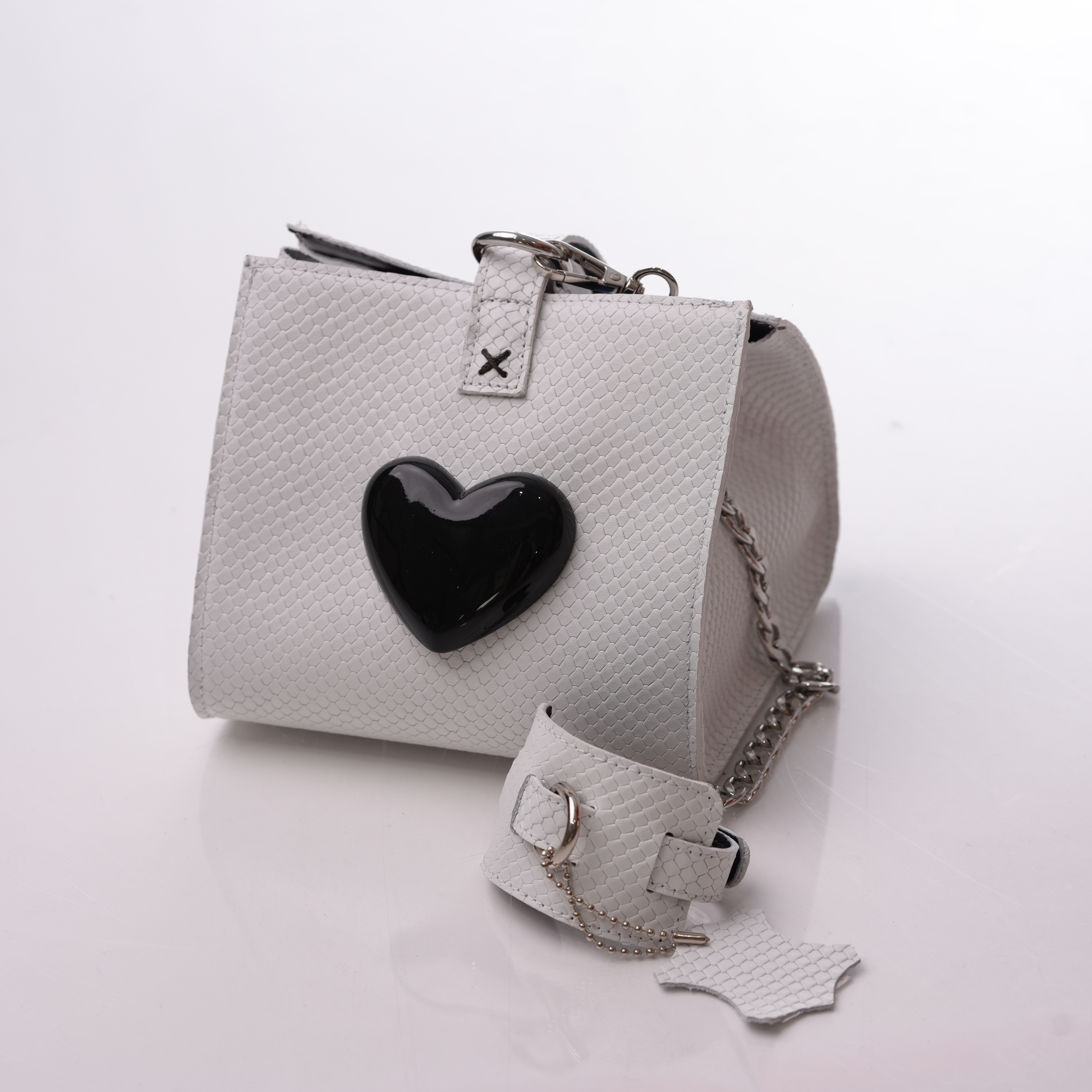 Geantă elegantă de damă - Black Heart 