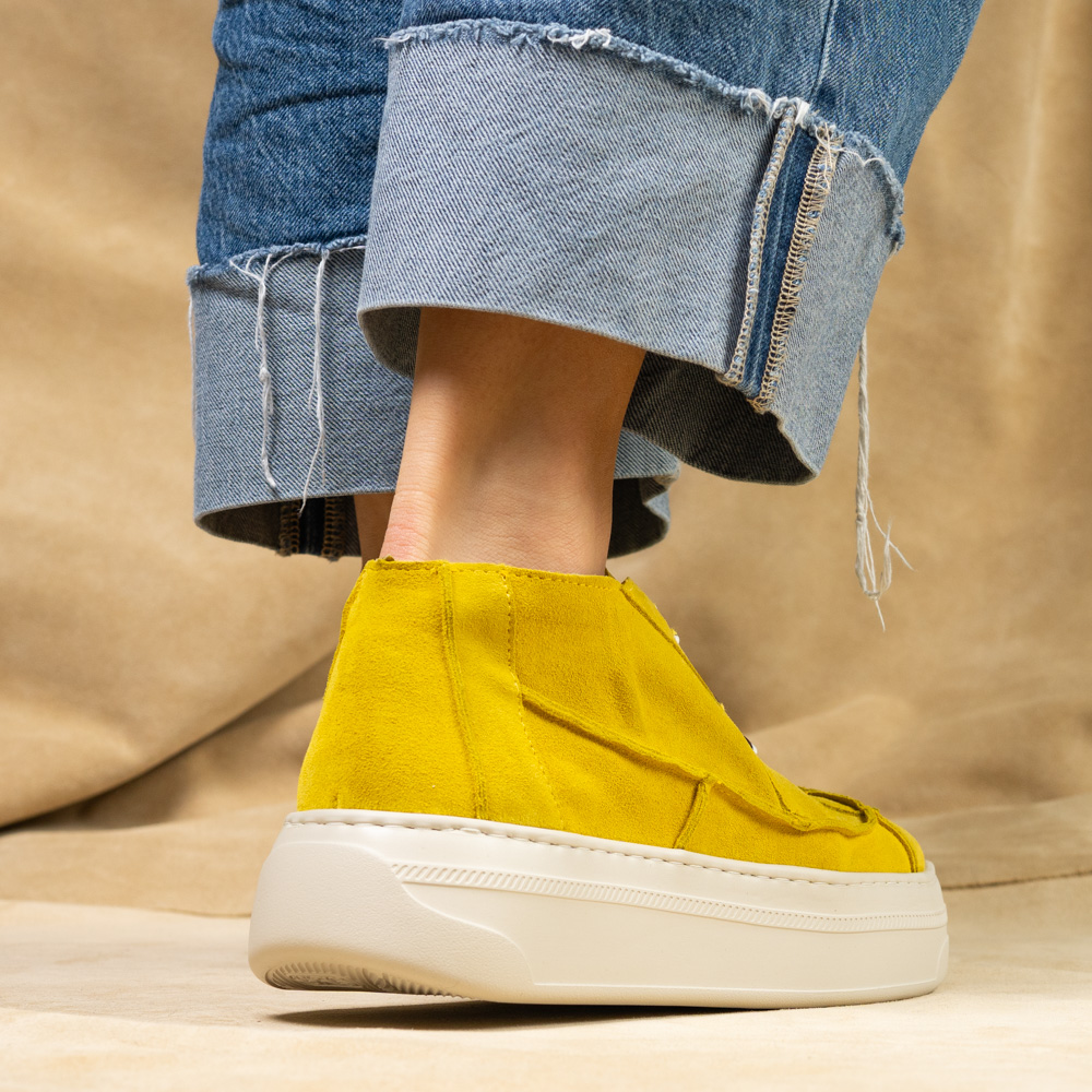 Pantofi extravaganti 