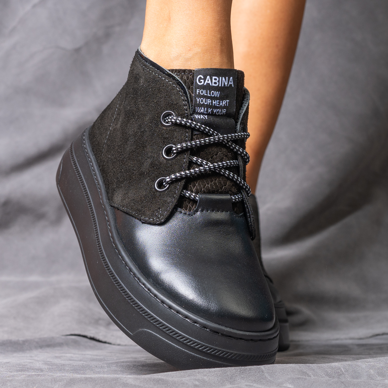 Ghete chukka de zi cu zi  – Eloria 048-4 
