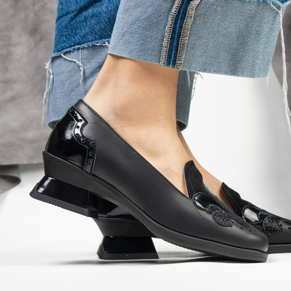 Pantofi eleganți 