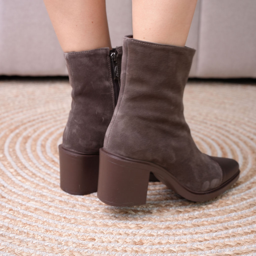 Ghete elegante -  Brown Poise - 682-31-