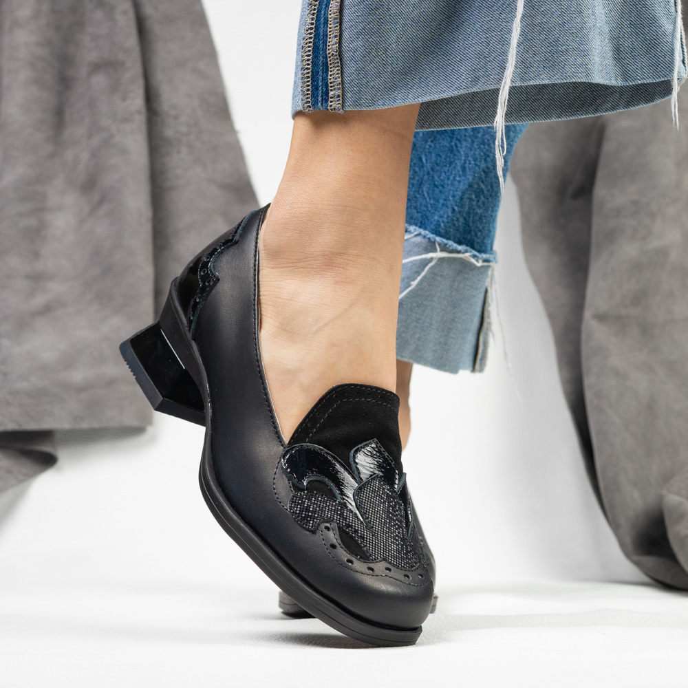 Pantofi eleganți 